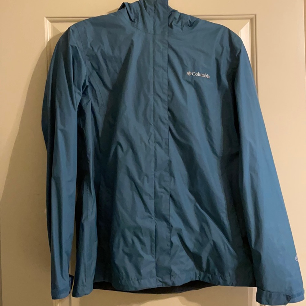 Women’s Columbia Rain  jacket/ shell